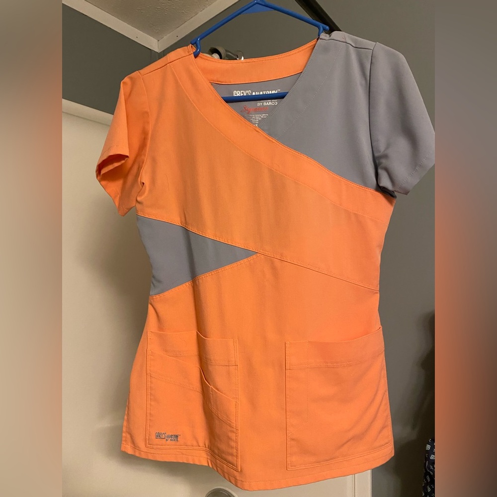 Women’s Grey’s Anatomy Scrub Top